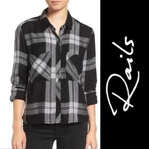 Rails Black Popover Long Sleeve
